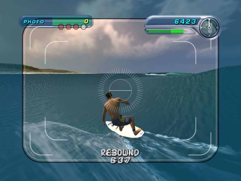 Kelly Slater's Pro Surfer (Windows) screenshot: One of the goals is to score a high combo while a picture is taken...