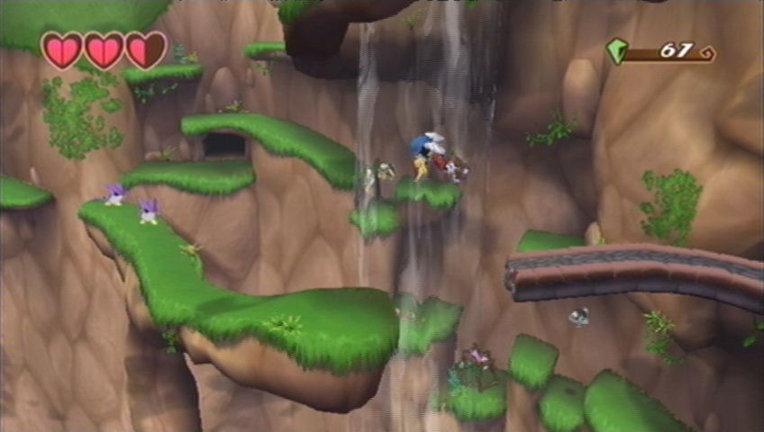 Klonoa (Wii) screenshot: The purple enemies up ahead dash when they see Klonoa