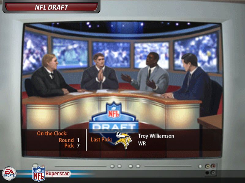 Madden NFL 06 (Windows) screenshot: Drafting players