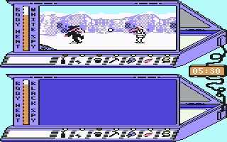 Spy vs. Spy III: Arctic Antics (Commodore 64) screenshot: Throwing snowballs at the black spy