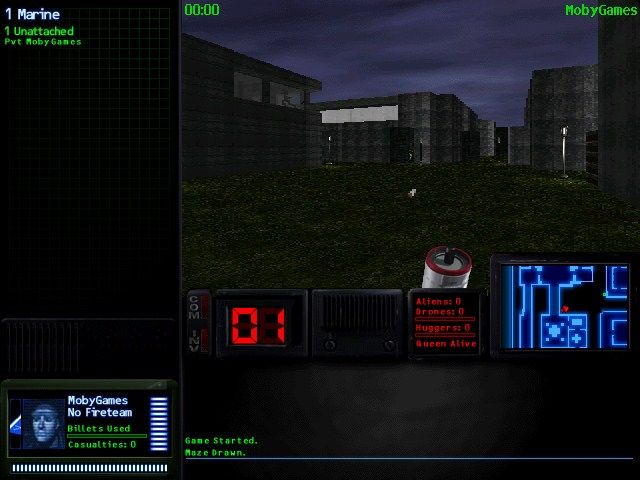 Aliens Online (Windows) screenshot: Military Base level and hand grenades, both added with patch 2.12