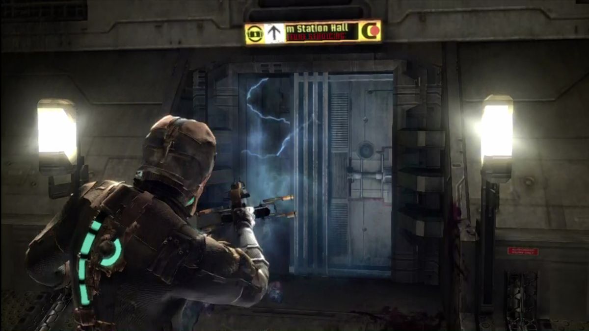 Dead Space (Xbox 360) screenshot: The stasis module can slow enemies and malfunctioning equipment.