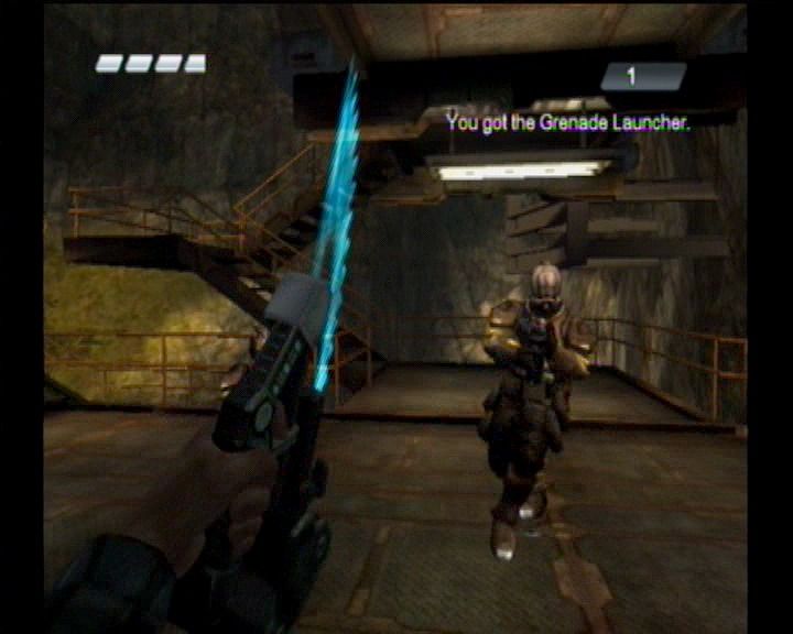 Pariah (Xbox) screenshot: Prepping for some close combat