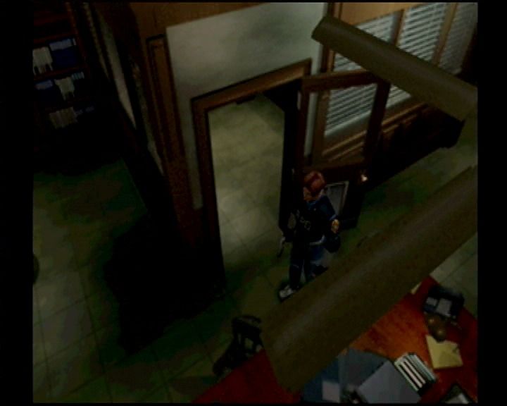 Resident Evil 2 (GameCube) screenshot: Chief! Chief!! Where did everyone go?