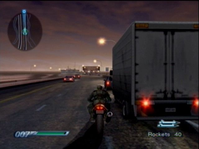 007: Everything or Nothing (Xbox) screenshot: Terror on the highway... but one lone bump and you're a gooner.