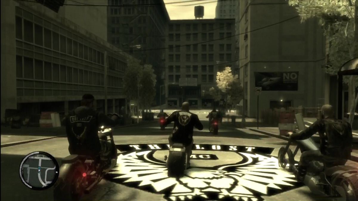 Grand Theft Auto IV: The Lost and Damned (Xbox 360) screenshot: Riding in formation grants bonuses to your health.