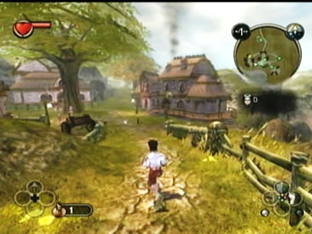 Fable (Xbox) screenshot: Exploring the village