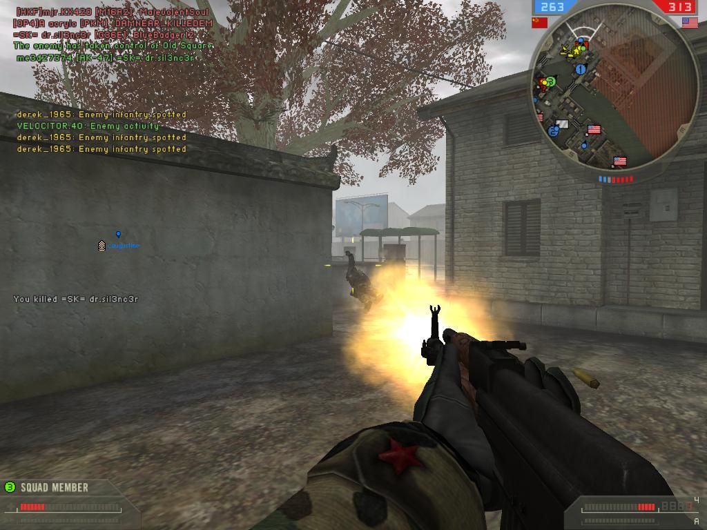 Battlefield 2 (Windows) screenshot: Blue Pearl-AK47 Flag Defense