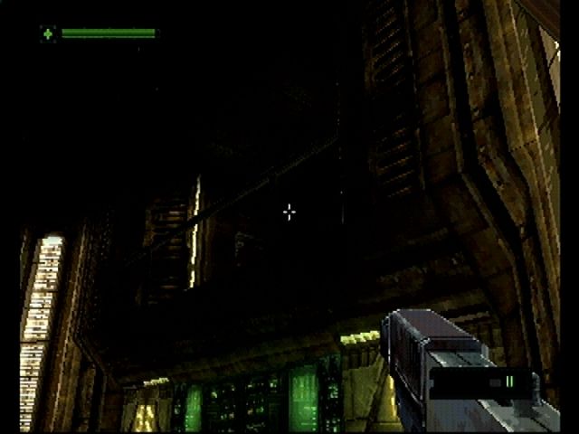 Alien: Resurrection (PlayStation) screenshot: Using an analog controller, you can look up and down with the right stick.