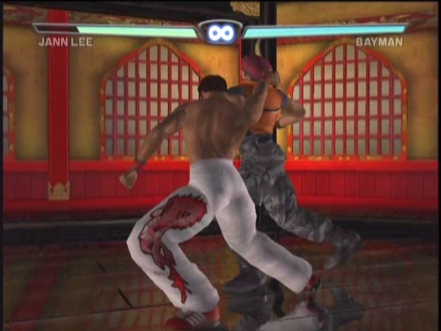 Dead or Alive 3 (Xbox) screenshot: Note the reflective floors.