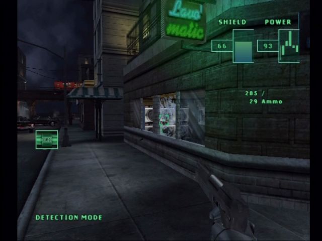 RoboCop (Xbox) screenshot: Shooting a thug through the glass.