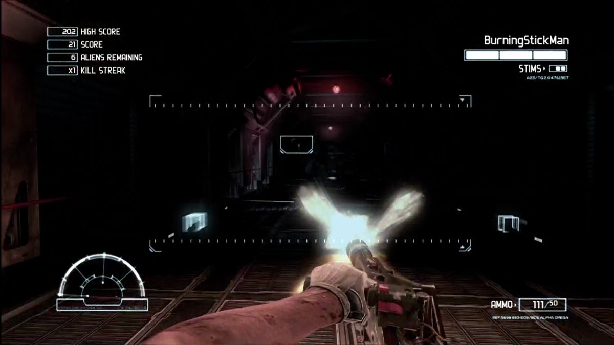 Aliens vs Predator (Xbox 360) screenshot: The smartgun targets foes for you. Rock 'n roll!