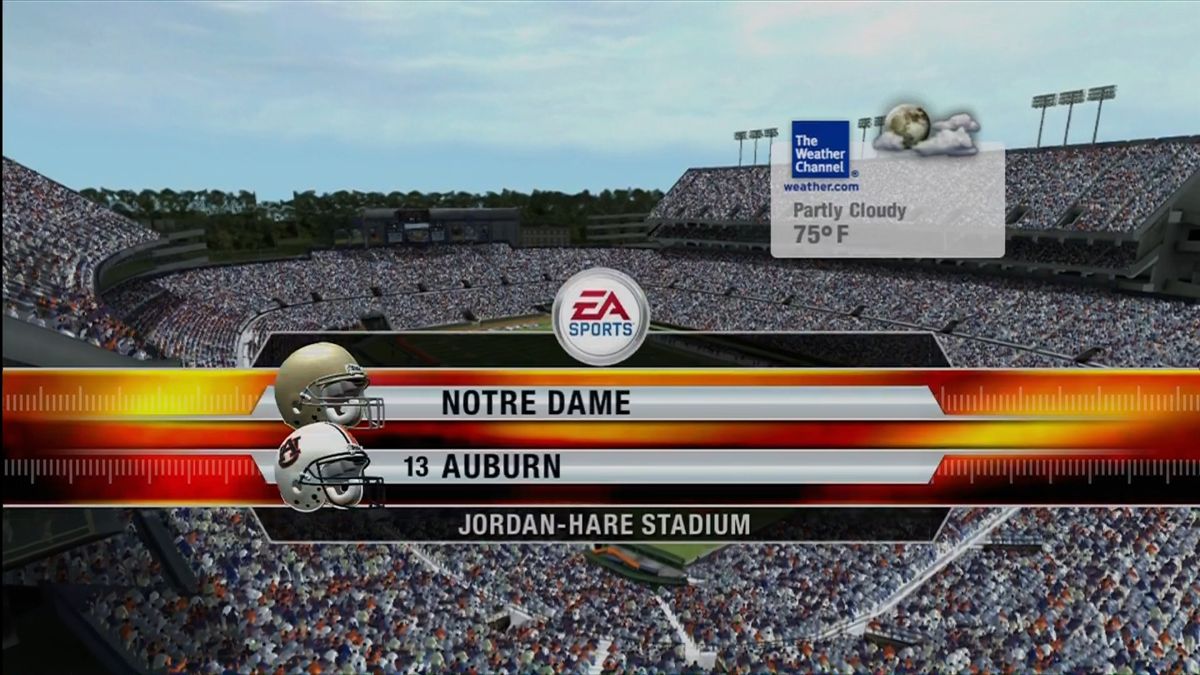 NCAA Football 08 (Xbox 360) screenshot: Live-connected consoles will pull current weather conditions for the stadium.