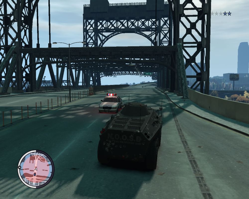 Grand Theft Auto: The Ballad of Gay Tony (Windows) screenshot: Driving a tank