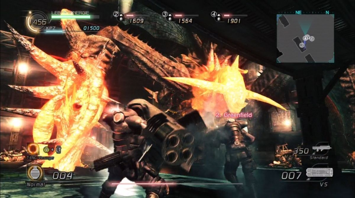 Lost Planet 2 (Xbox 360) screenshot: Fighting a boss-akrid is basically easy: just shoot the glowing parts.