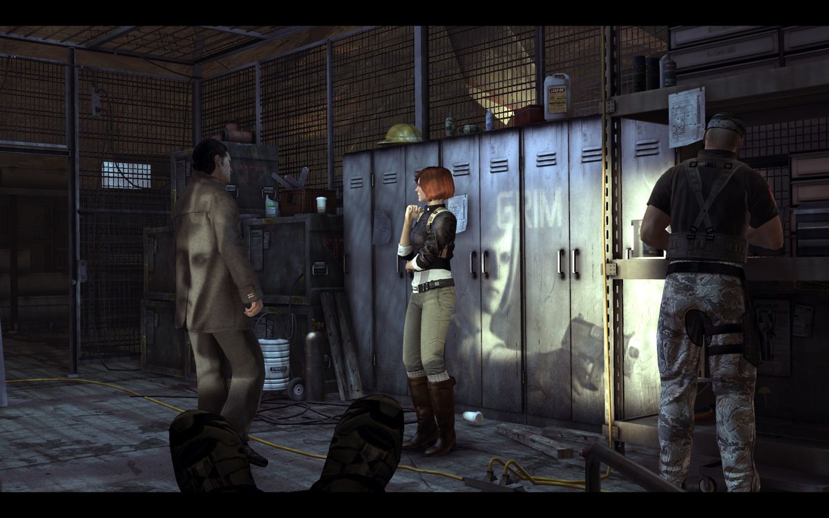 Tom Clancy's Splinter Cell: Conviction (Windows) screenshot: The bad guy is the one on the left and the girl in the middle is Grim - players of the previous games know her.