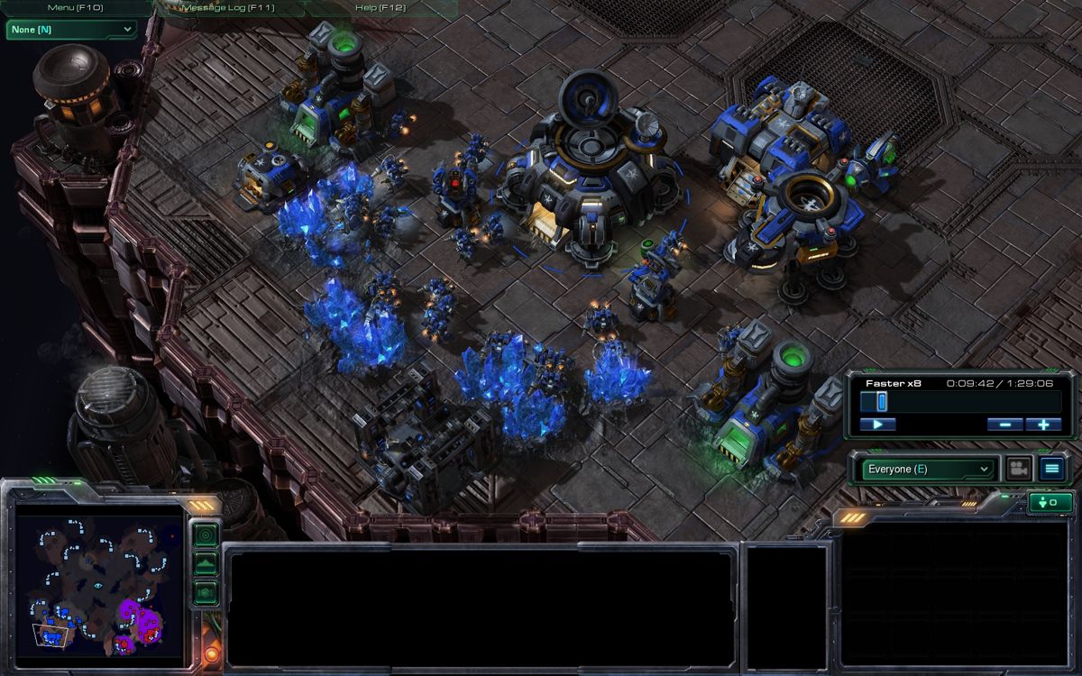 StarCraft II: Wings of Liberty (Windows) screenshot: Multiplayer: This guy's economy is good.