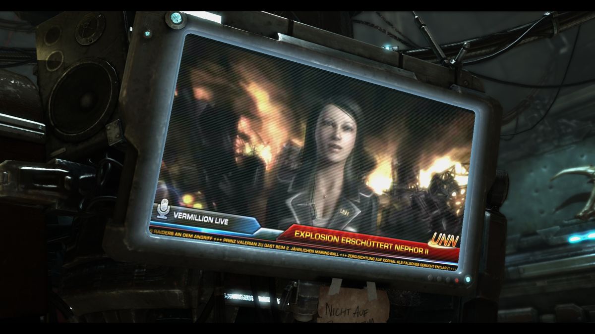 StarCraft II: Wings of Liberty (Windows) screenshot: The TV in the cantina is always fun to watch. It even features advertising!