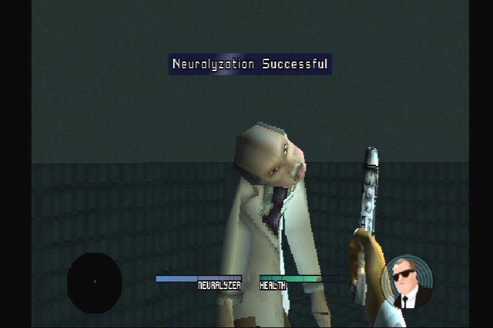 Men in Black: The Series - Crashdown (PlayStation) screenshot: Wipe the memories of any hostages.