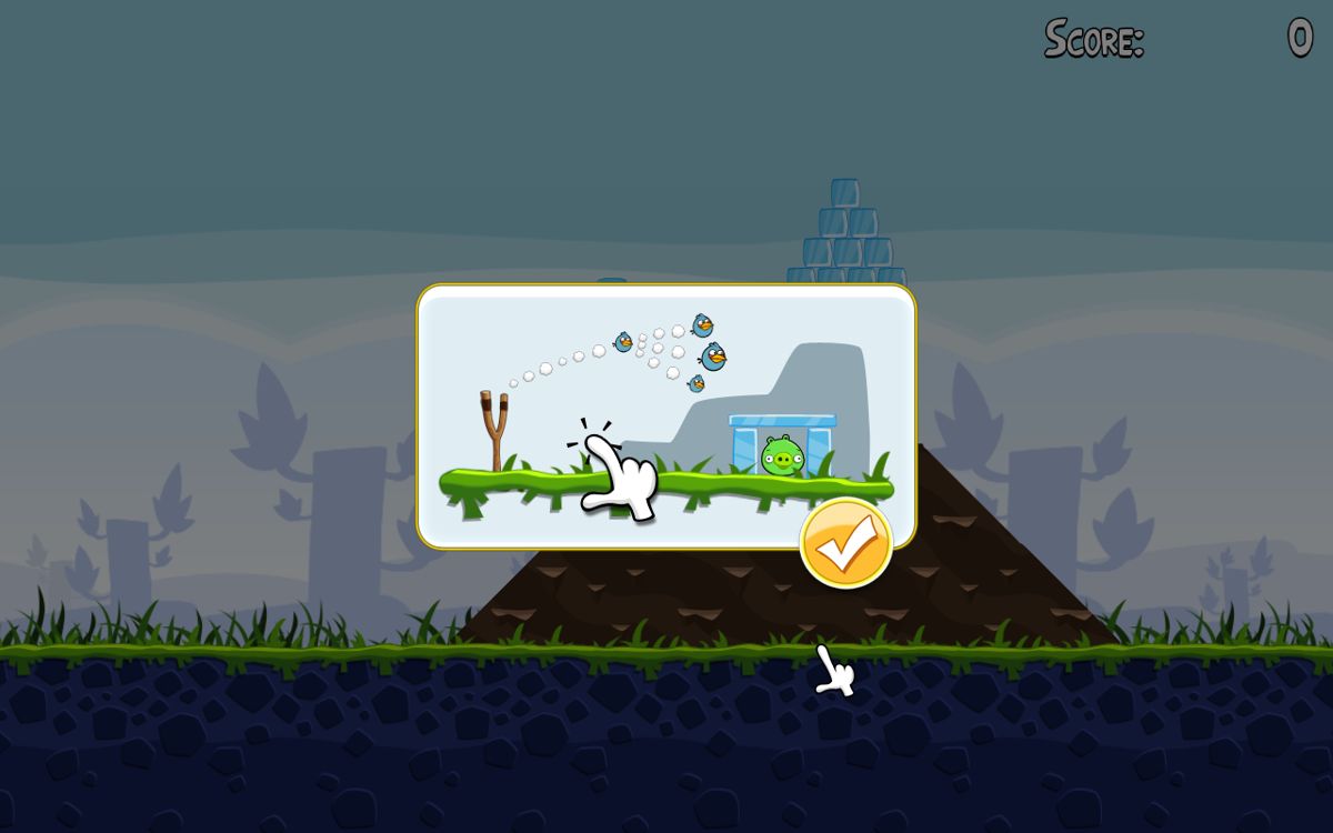 Angry Birds (Macintosh) screenshot: The mini blue bird, which can split into three before impact.
