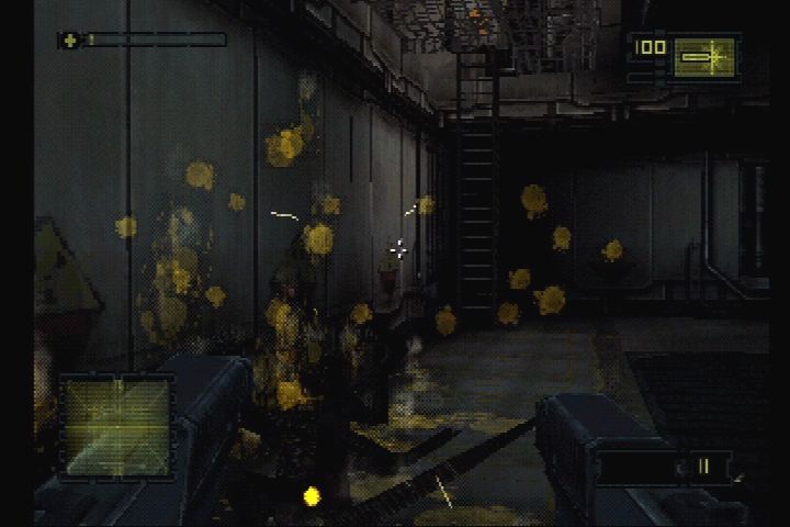 Alien: Resurrection (PlayStation) screenshot: Pistols can take out Aliens pretty easily, if you have two of them.