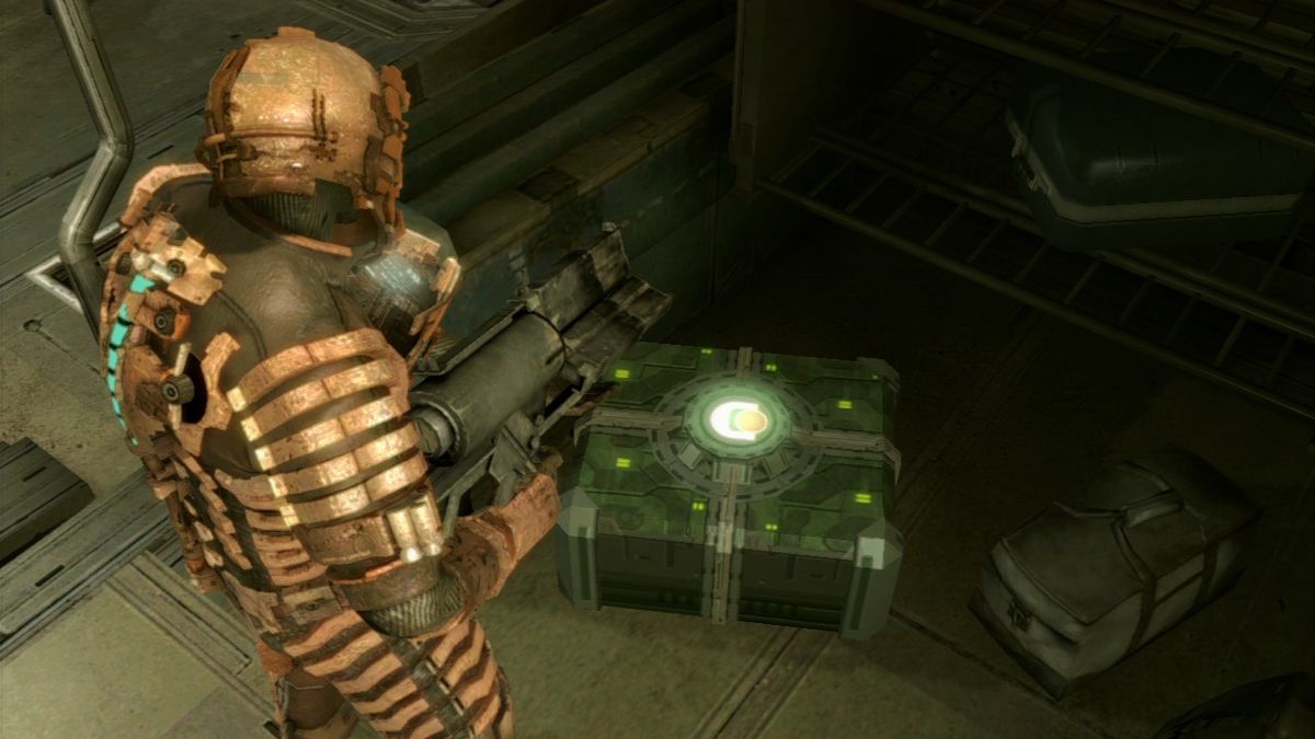 Dead Space (PlayStation 3) screenshot: Step on Xbox console looking boxes to find ammo and cash inside.