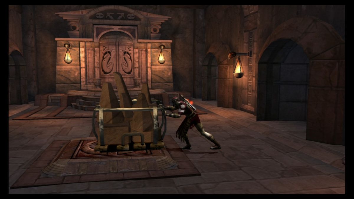 God of War (PlayStation 3) screenshot: Pushing a payload on top of a pedestal to trigger something is very common in the game.