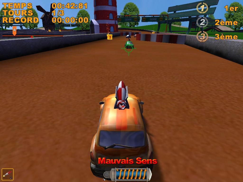 Mad Tracks (Windows) screenshot: This is quite unfair from me: in the wrong way, just waiting for other cars to arrive with a missile bonus. Come get some !