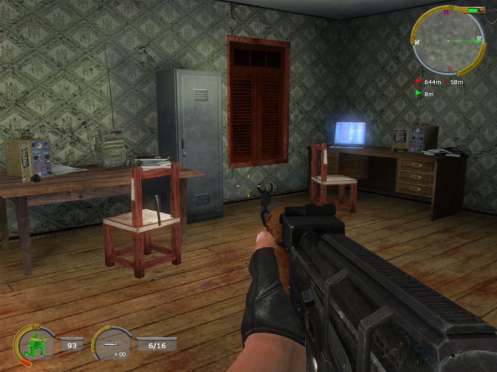 Xenus II: White Gold (Windows) screenshot: AK-47 helps me appreciate more the detail in the room