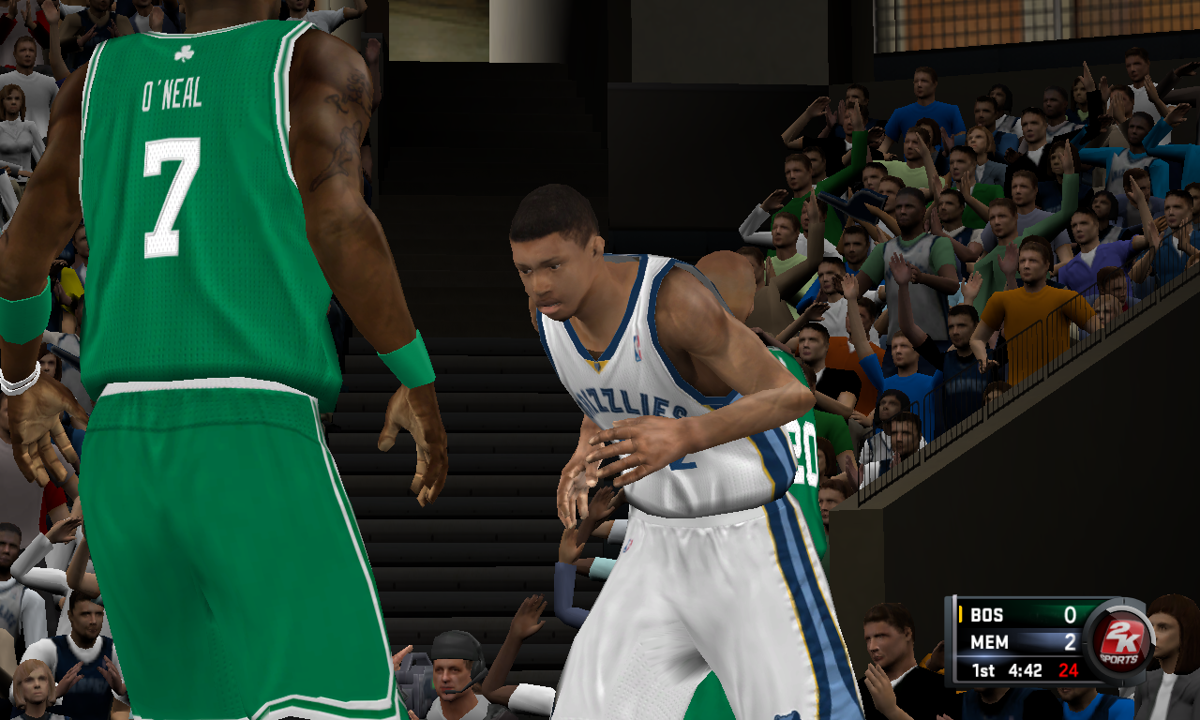 NBA 2K11 (Windows) screenshot: Gay begins defending after the lay-up.