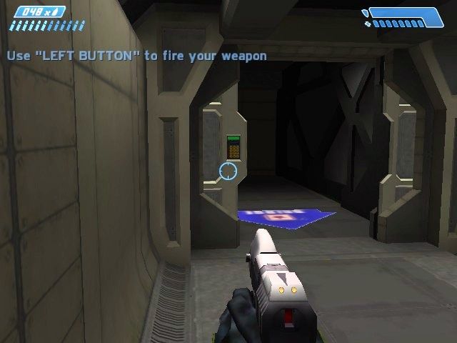 Halo: Combat Evolved (Macintosh) screenshot: Finally a weapon