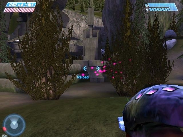 Halo: Combat Evolved (Macintosh) screenshot: Needler rounds homing after target