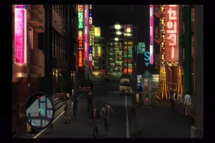 Yakuza 2 (PlayStation 2) screenshot: Kamurocho looks much as it did in the first game, and it's still Christmas time.