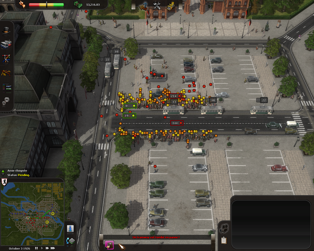 Cities in Motion (Windows) screenshot: Too many unhappy people waiting for a tram in front of Berlin main station.