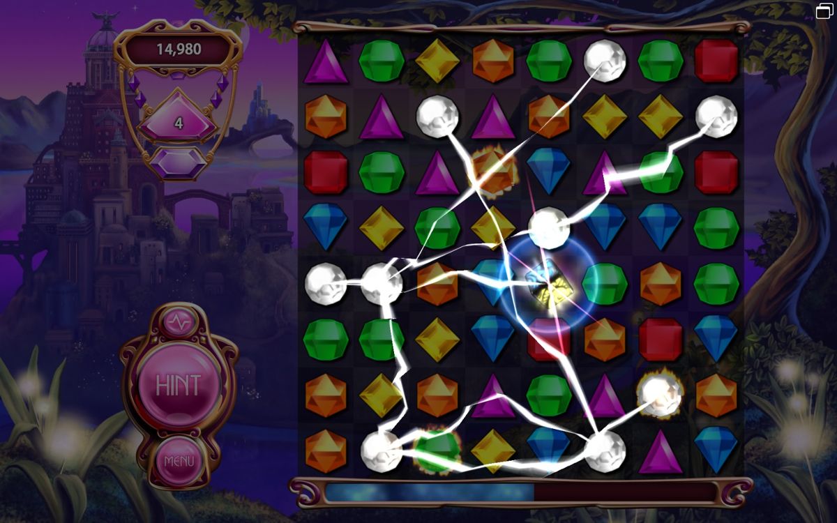 Bejeweled 3 (Windows) screenshot: A hypercube removes all gems of a certain colour