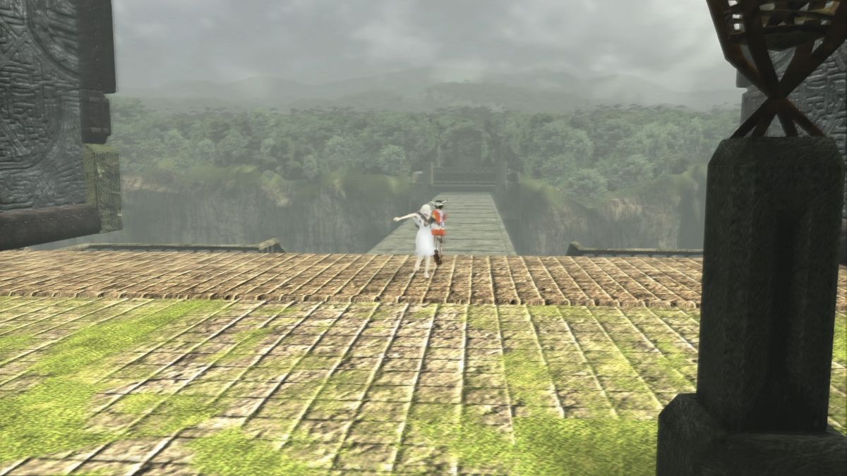 Ico (PlayStation 3) screenshot: A dash for freedom... if only it would be this simple.