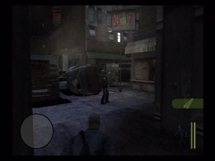 Manhunt (PlayStation 2) screenshot: Hide in the shadows to avoid detection.