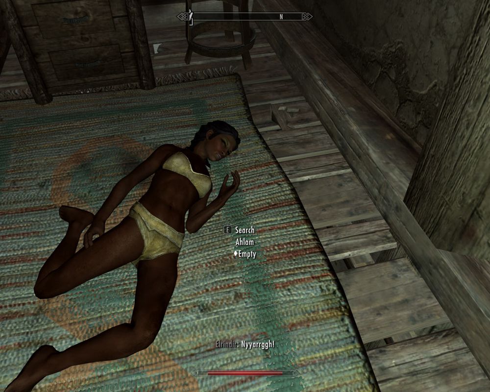 The Elder Scrolls V: Skyrim (Windows) screenshot: My "hero" just killed this poor innocent woman in her own bed, took her clothes, and moved her body onto the carpet. Jail is nearing