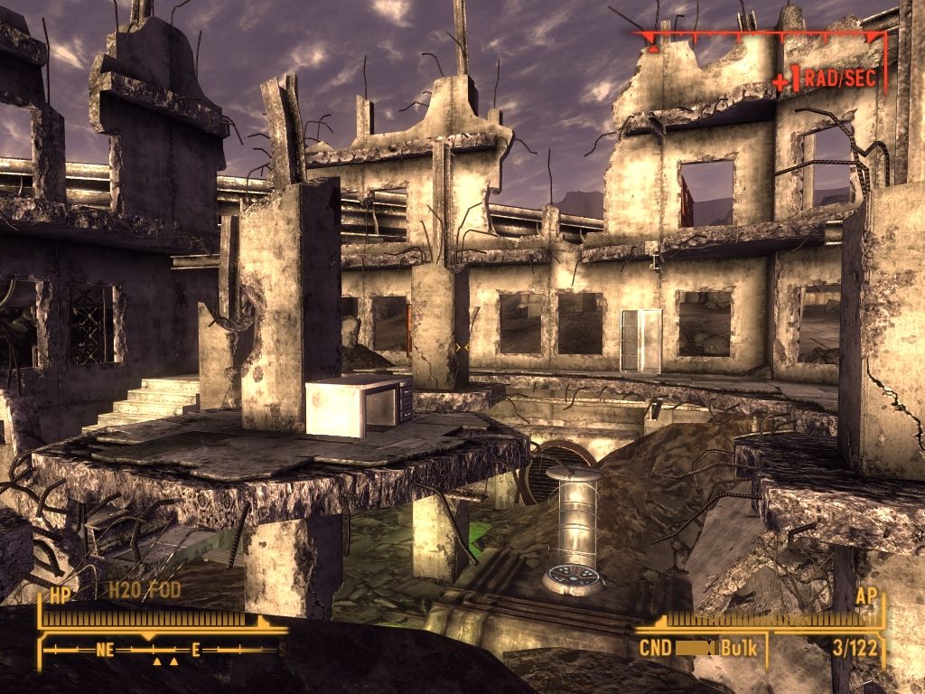 Fallout: New Vegas - Old World Blues (Windows) screenshot: Long ago this was hazardous material suit research lab.