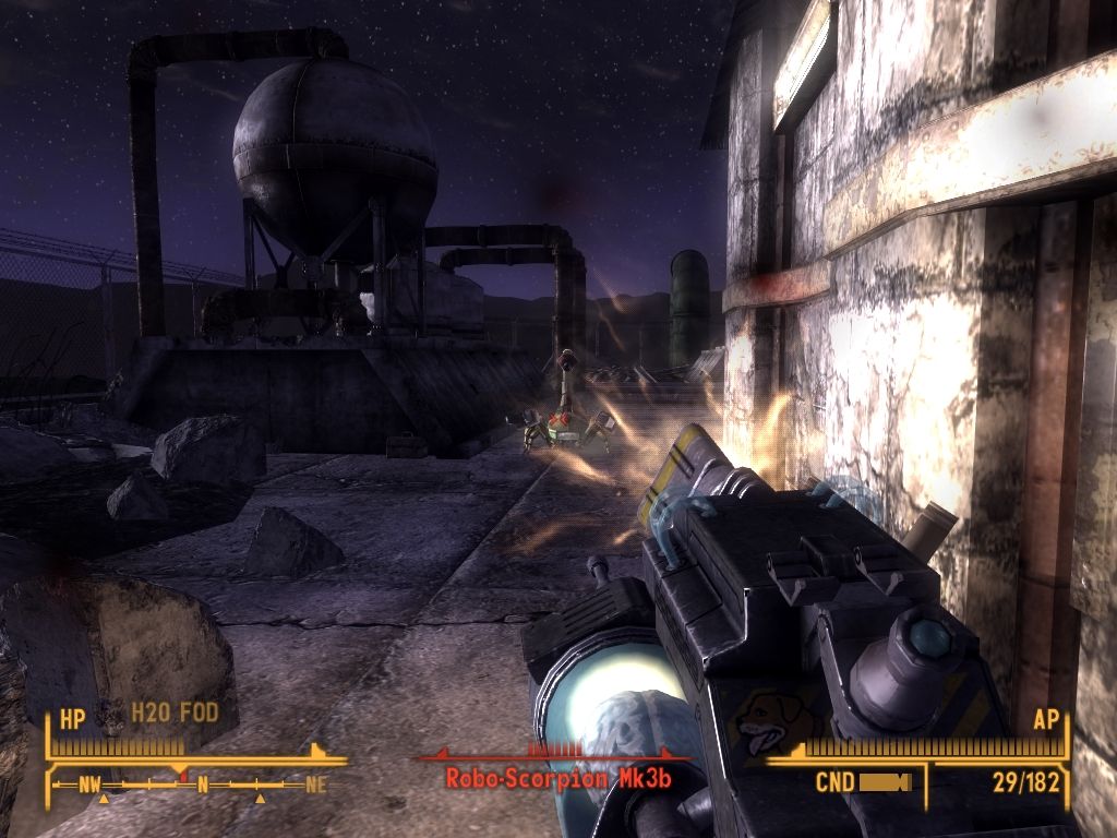 Fallout: New Vegas - Old World Blues (Windows) screenshot: Fighting robotic scorpions. They would be one of the main enemies in your path.