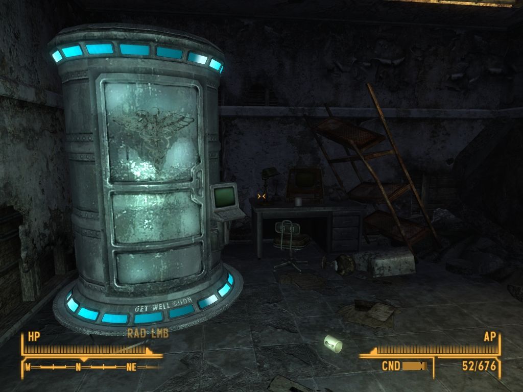 Fallout: New Vegas - Lonesome Road (Windows) screenshot: Old Autodoc is the only one way to get medical services in Divide if you ran out of med supplies.