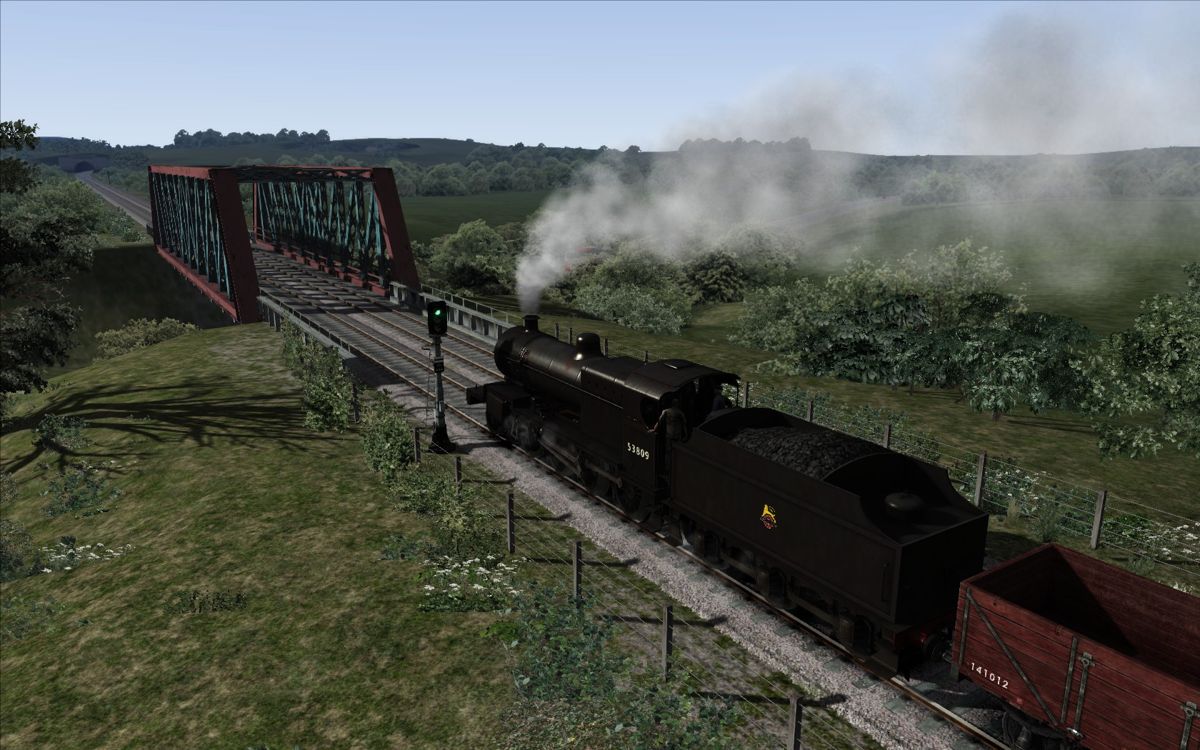 RailWorks (Windows) screenshot: (RailWorks 3: Train Simulator 2012) Going over a bridge