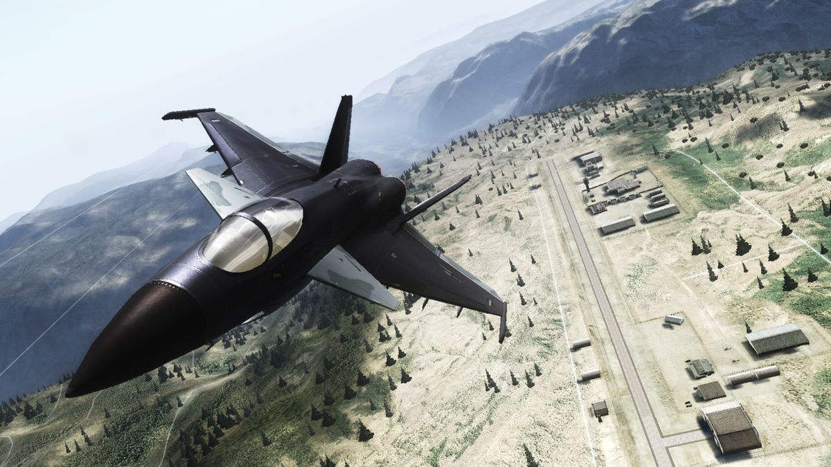 JASF: Jane's Advanced Strike Fighters (Xbox 360) screenshot: P-10 Tiger Claw above airfield