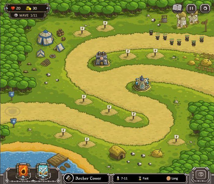 Kingdom Rush (Browser) screenshot: The first enemies are small and sweet.
