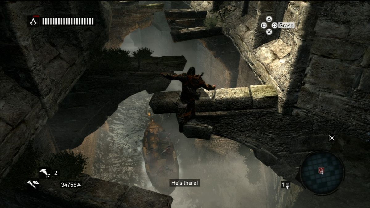 Assassin's Creed: Revelations (PlayStation 3) screenshot: Chasing after the Templars.