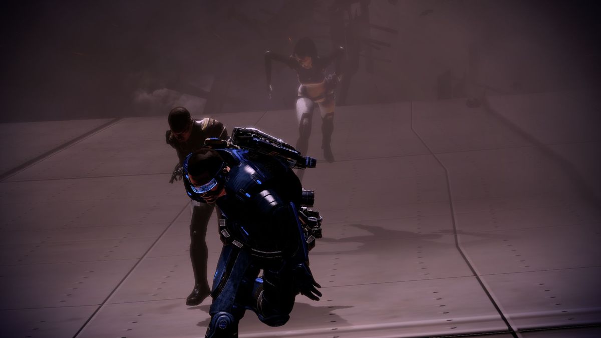 Mass Effect 2: Overlord (Windows) screenshot: Making a run for it!