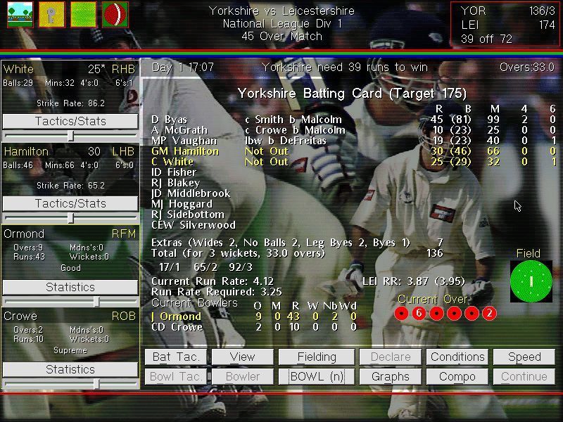 Michael Vaughan's Championship Cricket Manager (Windows) screenshot: The closing stages of the match. In the top right the game gives the target number of runs needed for a win and the number of balls still to be played.