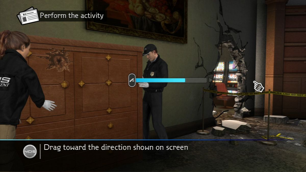 NCIS (PlayStation 3) screenshot: Sometimes you will have to call your partner to help you move something.