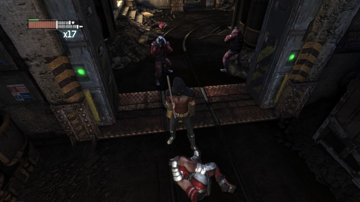 Batman: Arkham City - Harley Quinn's Revenge (Windows) screenshot: Surprisingly, enemies never run away or panic during brawls.