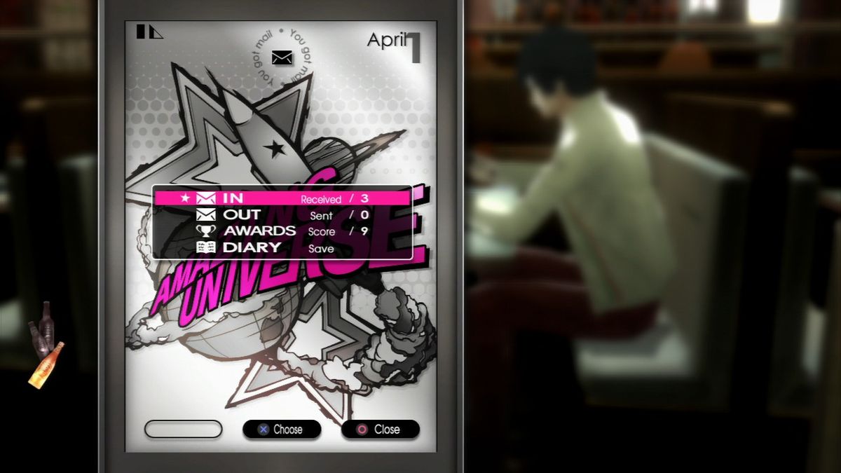 Catherine (PlayStation 3) screenshot: You can use your cellphone to check on messages or to save the game progress.
